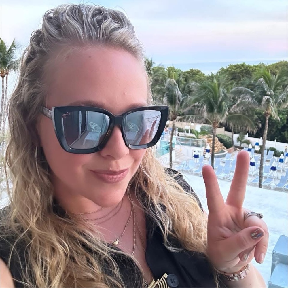 Meet your Posher, Nicole